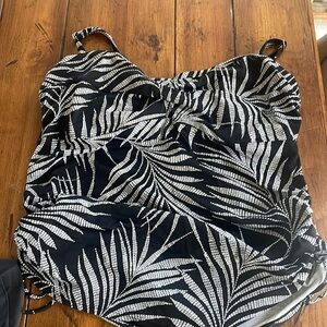 Women’s Swim Tankini - underwire with built in bra. Purchased from Macys